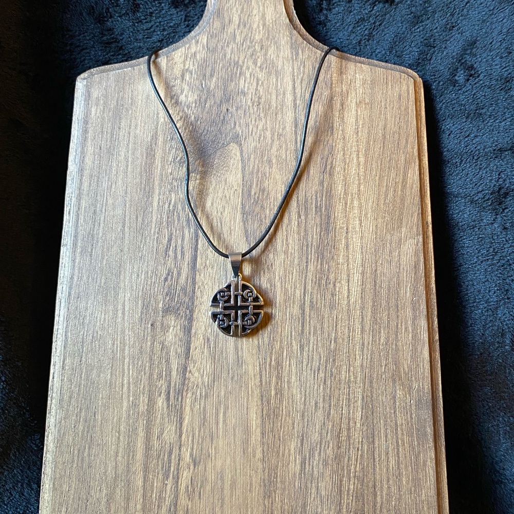 Men’s Kenneth Cole Celtic knot Cross Pendant w/ black leather cord